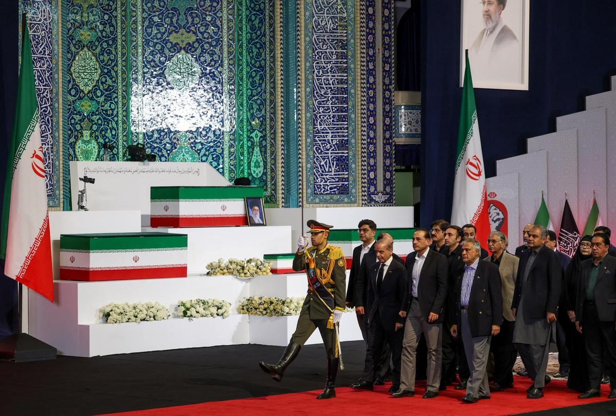
Iran Begins Khamenei Funeral as West Asia Tensions Persist