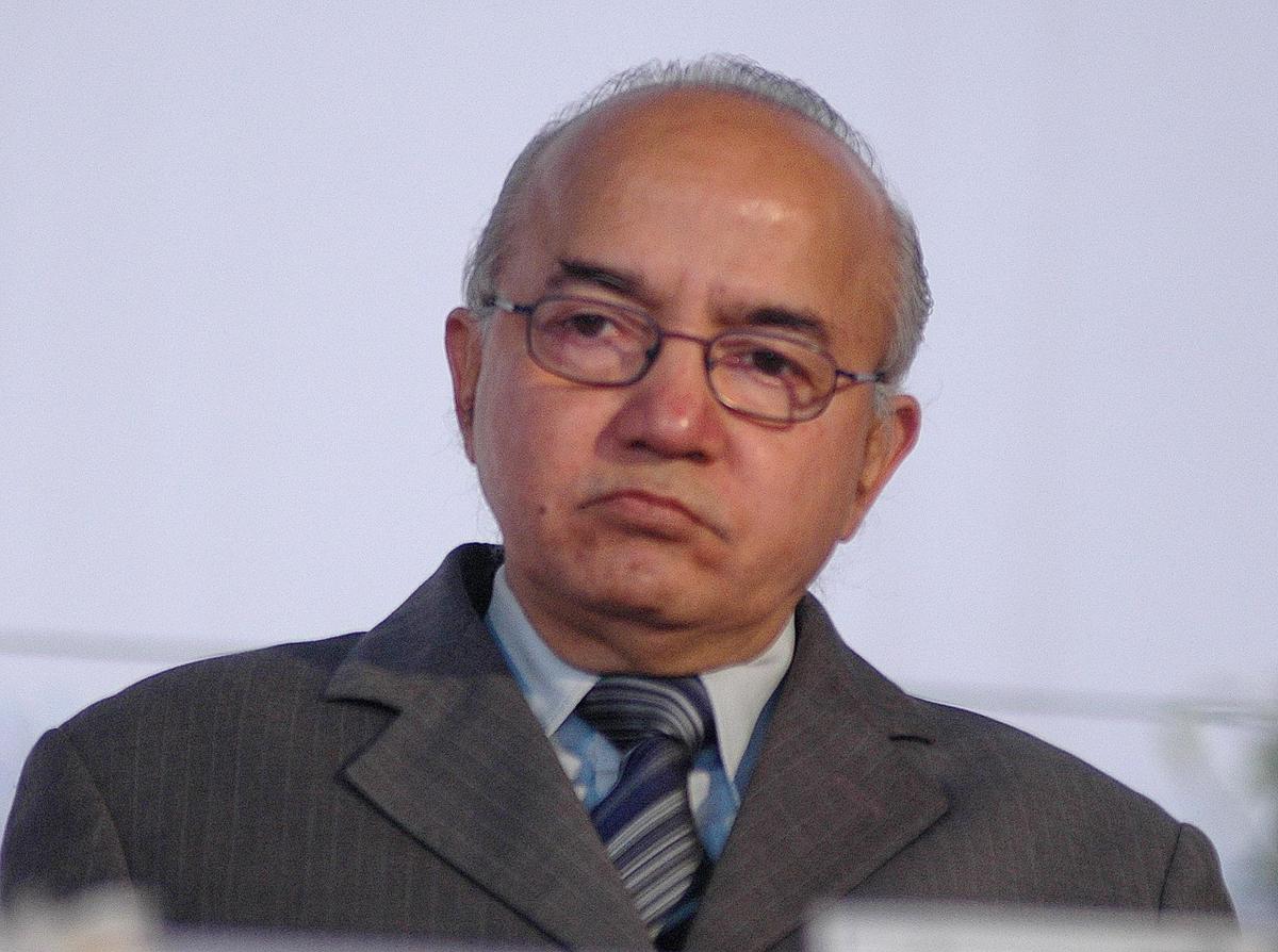 Ex-Delhi Chief Secretary Rakesh Mehta Dies in Noida, India